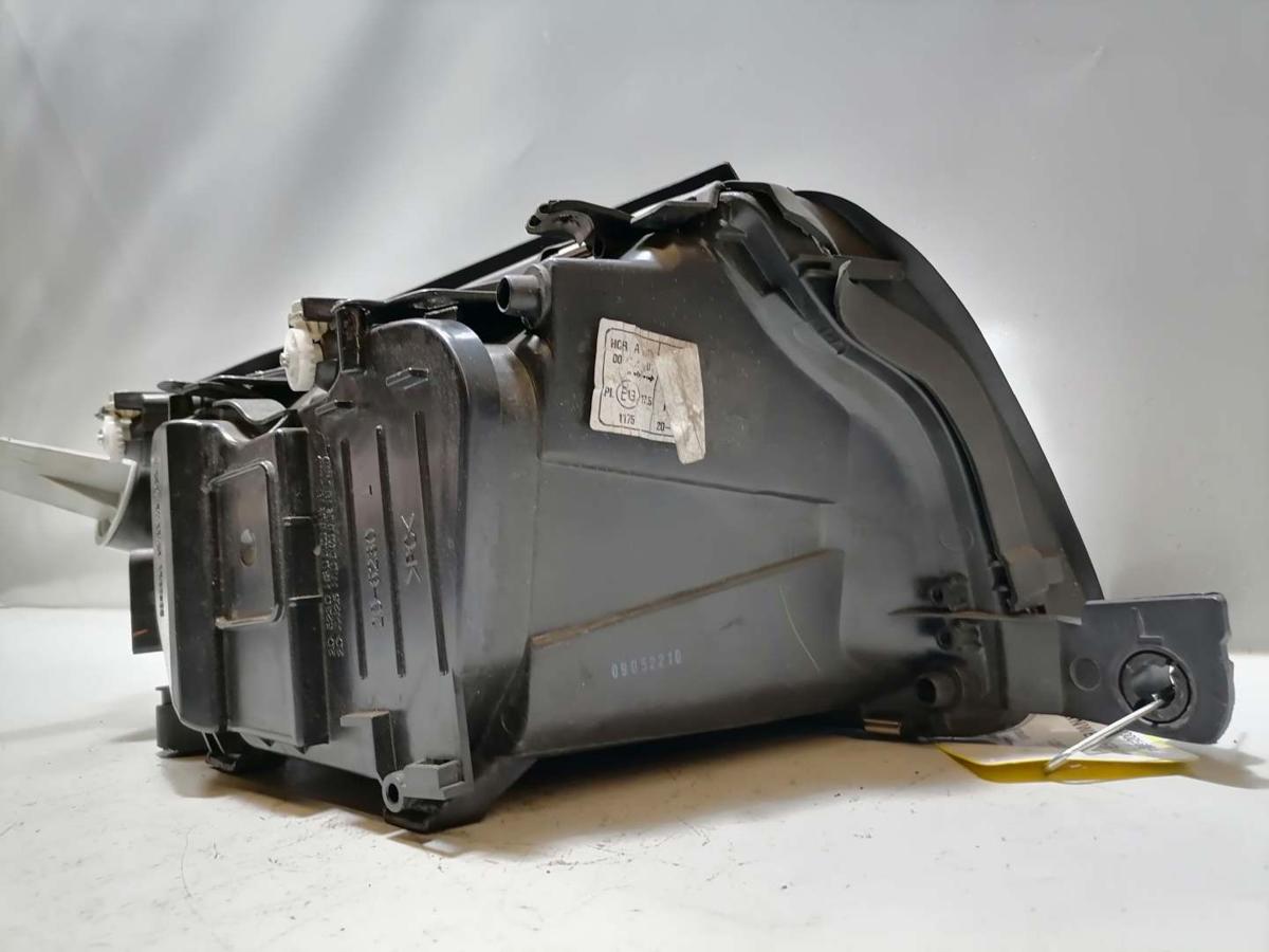 Skoda Fabia 6Y Scheinwerfer links Halogen Chrom Hintergrund Hersteller TYC Bj.2002 Skoda Fabia 6Y Scheinwerfer links Halogen Chrom Hintergrund Hersteller TYC Bj.2002